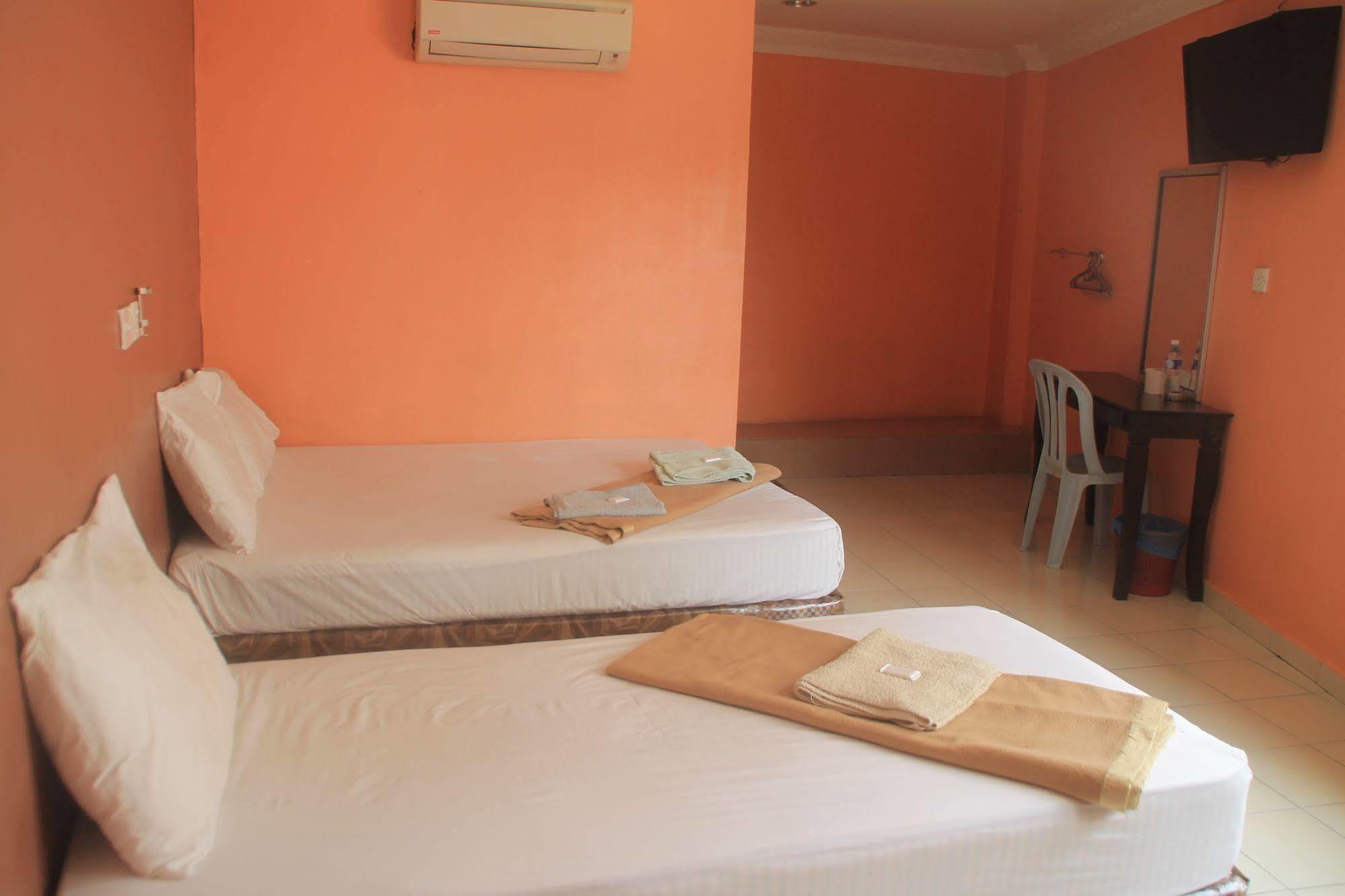 Sentosa Villa Hotel Klang Extérieur photo